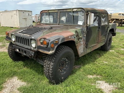 2007 AM General M1097R1 HMMWV 4 Door Soft Top w/Truck Body