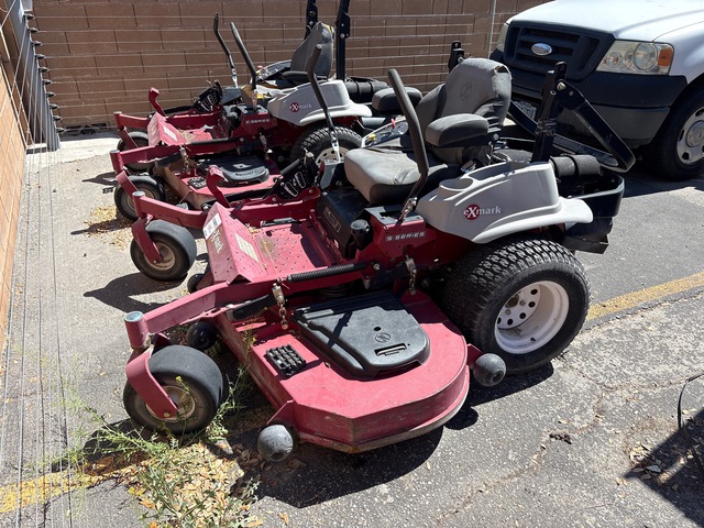 2017 Exmark Zero-Turn S-Series Lawn Mower