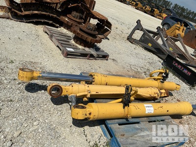 Quantity of (3) 1 x Stick and 2 x Boom Lift Cylinder - Fits Komatsu PC240LC-11