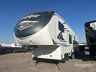 2013 Forest River Sand Piper 39 ft T/A Travel Trailer