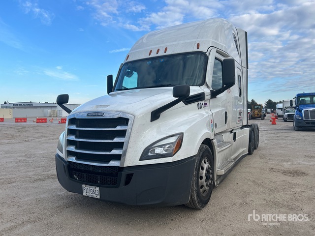 2021 Freightliner Cascadia 126 2021 Freightliner Cascadia 126 6X4 T/A Sleeper Truck Tractor