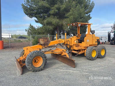 2003 LeeBoy 685 Motorgradermaschine