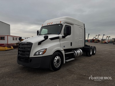 2019 Freightliner Cascadia 126 6x4 T/A Sleeper Truck Tractor