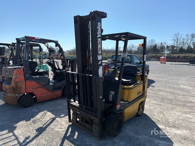 Yale GLCC40AF4UE092 4000 lb Cushion Tire Gabelstapler