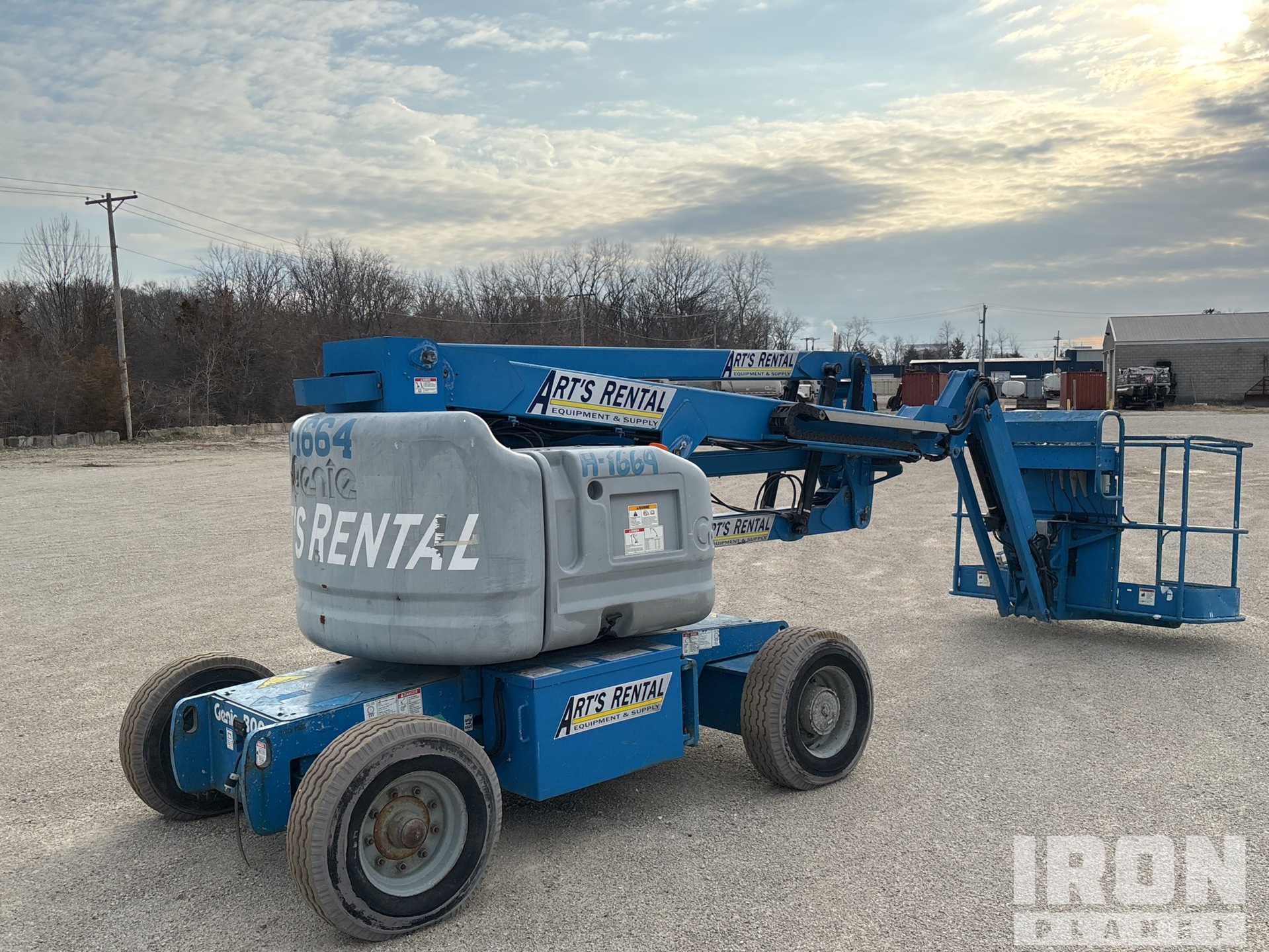 2013 Genie Z-45/25J 2WD Electric Articulating Boom Lift in Genoa