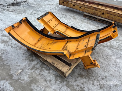 Quantity of (2) Wheel Loader Fenders