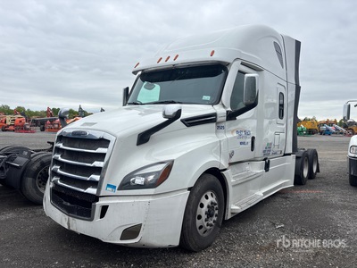 2020 Freightliner Cascadia 126 6x4 T/A Sleeper Truck Tractor