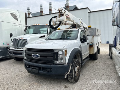2018 Altec AT40G 40 ft on 2018 Ford F-550 XL 4x2 Bucket Truck (Inoperable)