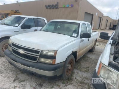 2007 Chevrolet 4x2 Extended Cab Pickup (Inoperable)
