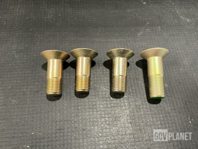 (4) Boeing BACB30ABP8-17A Close Tolerance Screws