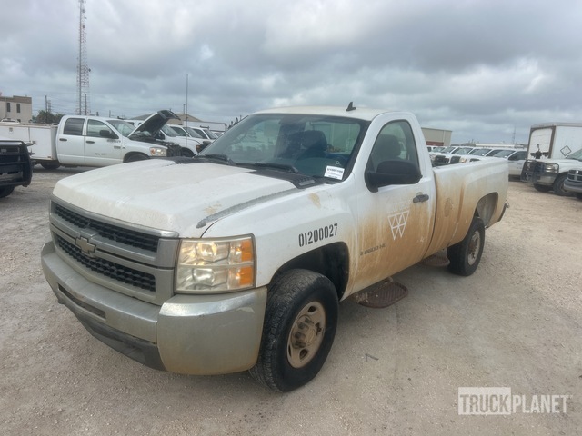 1GCHC24K08E116749 Chevrolet Silverado 2500 Hd Photo 1