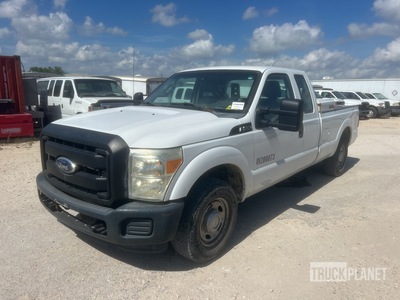 2011 Ford F-250 XL 4x2 Extended Cab Ophalen