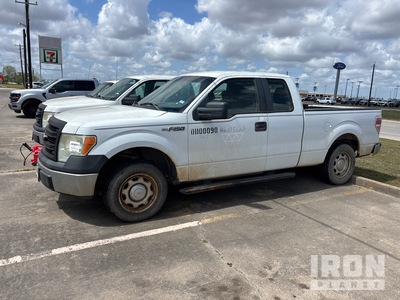 2013 Ford F-150 XL 4x2 Extended Cab بيك اب (Inoperable)