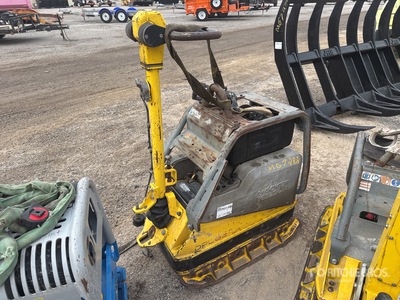 Quantity of (2) ضاغطة الألواح الاهتزازية