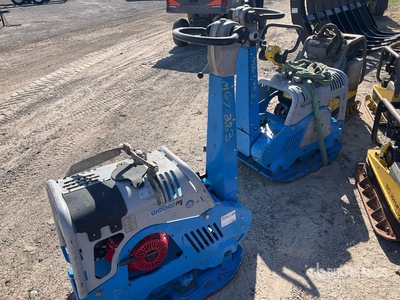 Quantity of (2) Plancha compactadora