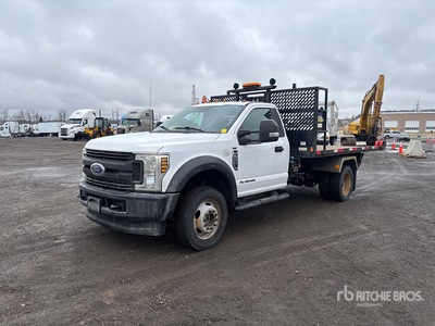 2019 Ford F-550 4x4 Roll-Off Truck