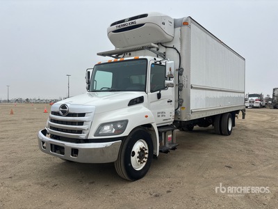 2020 Hino 338 4x2 Gekoelde Vrachtwagen