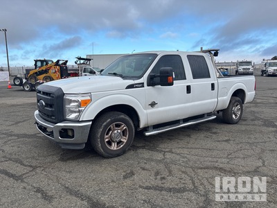 2015 Ford F-250 XL 4x2 Crew Cab Pickup