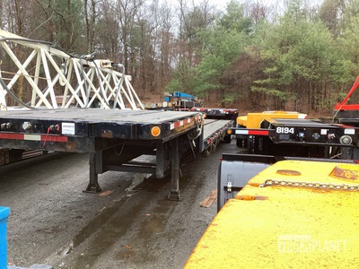 2009 Fontaine 48 ft T/A Single Drop Step Deck Trailer