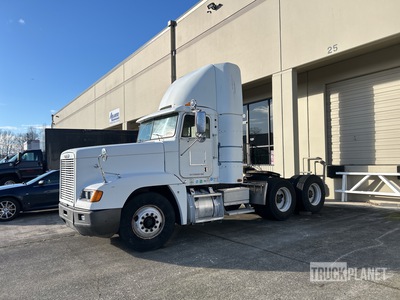 1998 Freightliner FLD 120 6x4 T/A Day Cab Truck Tractor (Inoperable)