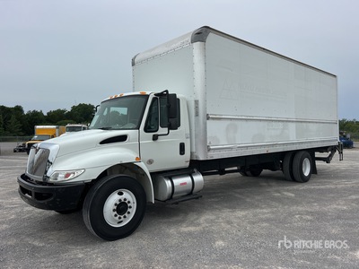 2019 International 4300 4x2 Moving Van Truck