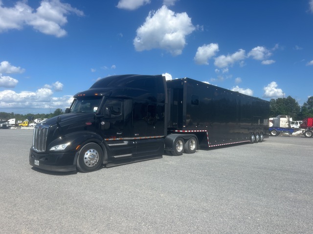 2022 Peterbilt 579 6x4 T/A Sleeper Truck Tractor w/ Enclosed Racecar Trailer