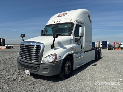 2016 Freightliner Cascadia 125 6x4 T/A Slaapcabine Trekker