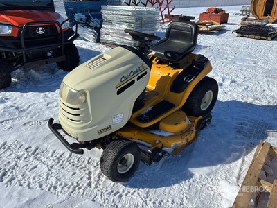 Cub Cadet LT1024 Ride-On Lawn Mower