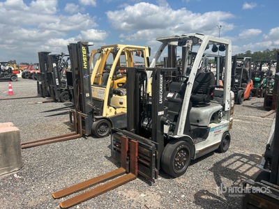 2014 UniCarriers 4000 lb Cushion Tire Forklift