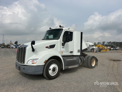 2017 Peterbilt 579 4x2 S/A Day Cab Truck Tractor