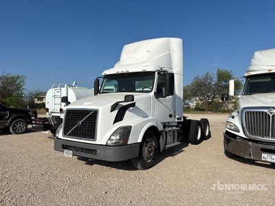 2017 Volvo VNL42T 6x4 Day Cab Prime Mover