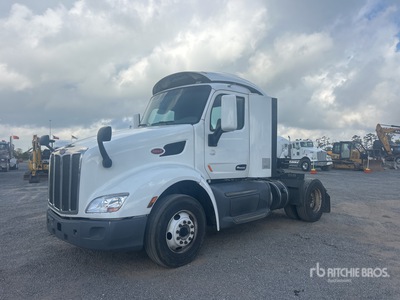 2018 Peterbilt 579 4x2 4x2 S/A Day Cab Truck Tractor