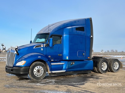 2019 Kenworth T680 6x4 Cabeza Tractora Cabina Dormitorio