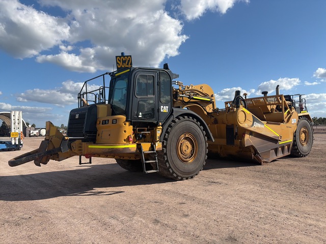 2020 Cat 637K Motor Scraper