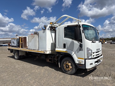 2012 Isuzu FSR 850 4x2 Fuel and Lube Truck