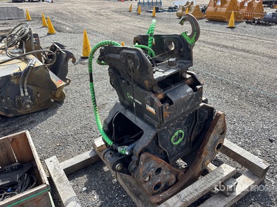 2022 Steelwrist 605149 12 in Excavator Grapple