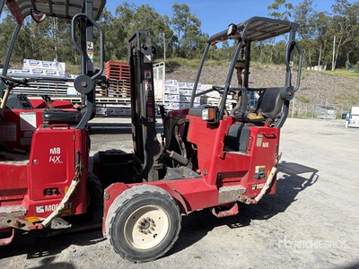 2017 Moffett M8 3x3 Carretilla Elevadora transportable