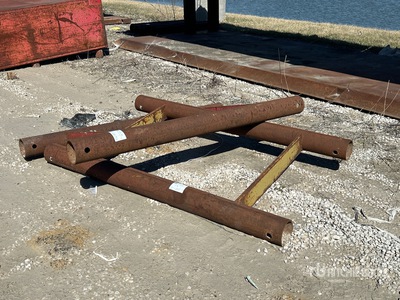 Quantity of (2) Trench Box and Spreader Bars