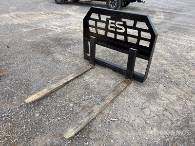 2023 ESCTFF 48 in Universal Kompaktladergabeln