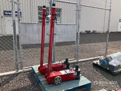 Quantity of (2) 2026 Champs HJ80-2 Air Jack (Unused)