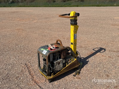 2017 Wacker Neuson DPU5545Hech Plaque Vibrante ضاغطة الألواح الاهتزازية