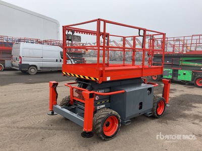2012 Skyjack SJ6832RT 4x4 Diesel Elevador de tijera