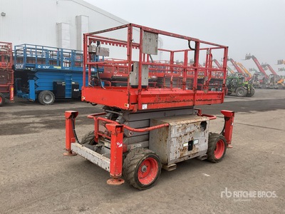 Skyjack SJ6832RT 4x4 Diesel Elevador de tijera