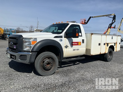 2015 Ford F-450 XL 4x2 Utility Truck