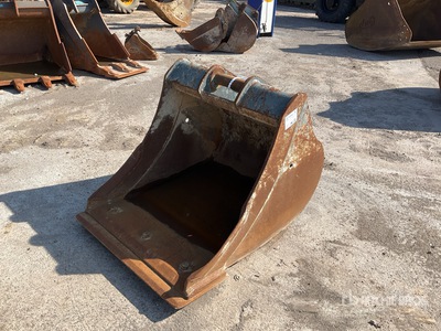 2022 Miller R4 Scoop7 900 mm Digging دلو حفارة