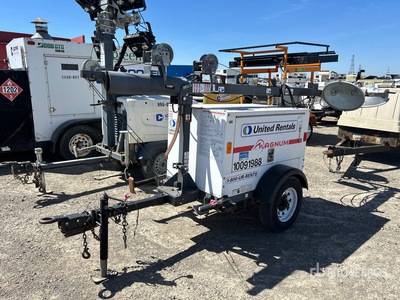 2012 Magnum MLT3060M を見 Light Tower