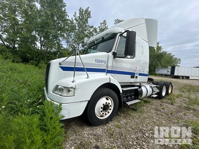 2014 Volvo VNM 6x4 T/A Sleeper Truck Tractor