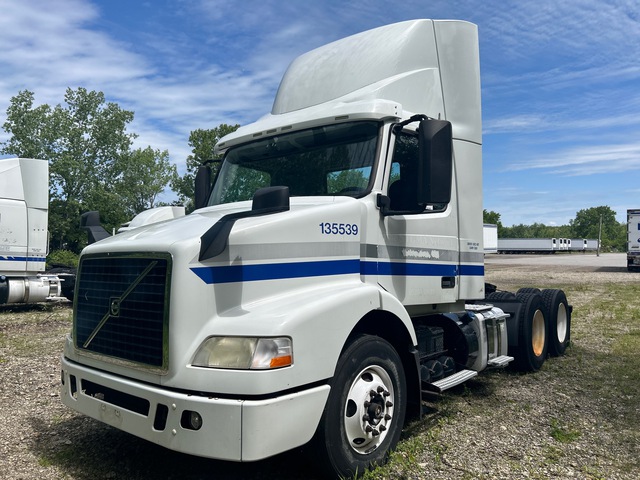 2017 Volvo VNR64T 6x4 T/A Day Cab Truck Tractor (Inoperable) 2017 Volvo VNR64T 6x4 T/A Day Cab Truck Tractor (Inoperable)