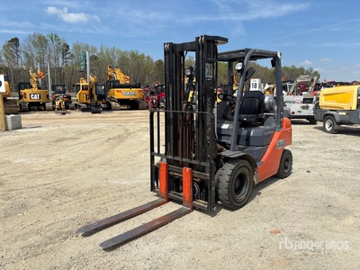 2019 Toyota 8FGU20 3750 lb Pneumatic Tire Chariot Élévateur