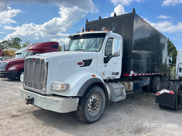 Serco Loaders 8500 8900 lb Knuckle Boom on 2019 Peterbilt 567 8x4 Grapple Truck